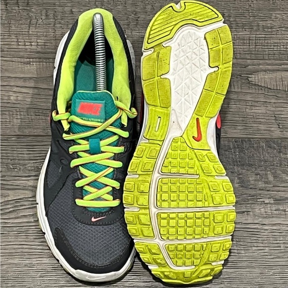 Nike Revolution 2 Sneakers Gray Women’s 7 Neon Green Runners 554900 026 - Picture 4 of 15